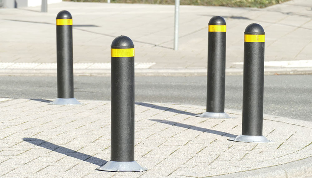 bollard a