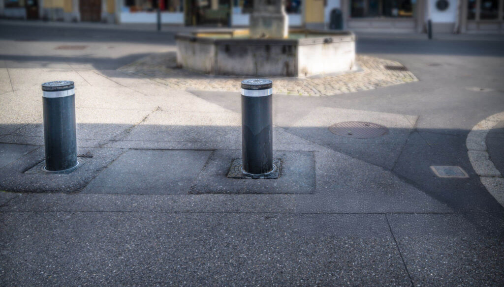 bollard a